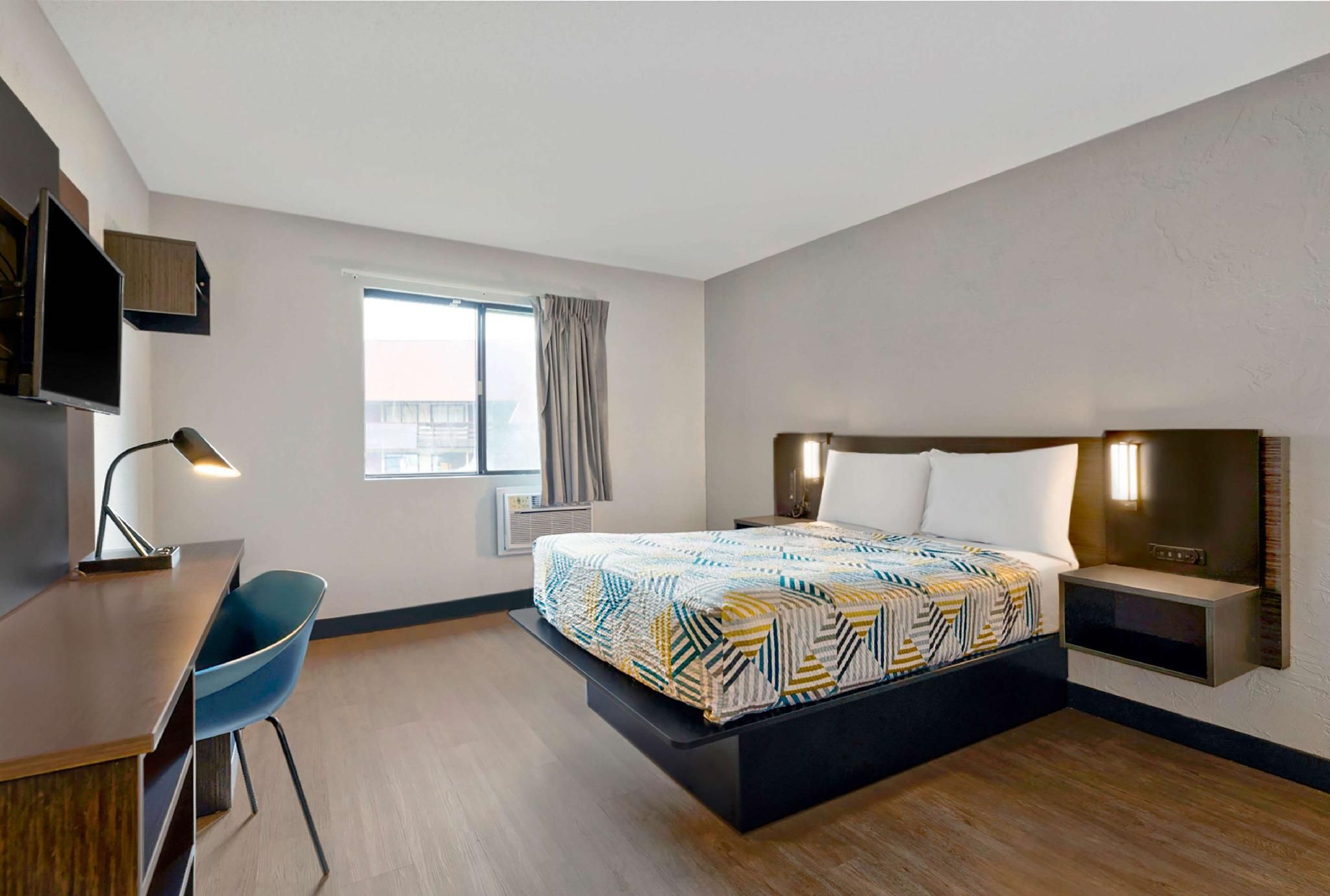 Motel 6 Oak Creek, WI