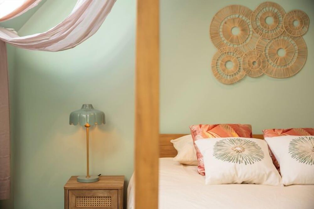 The Music Suites Comfort Quadruple Room, City View 10