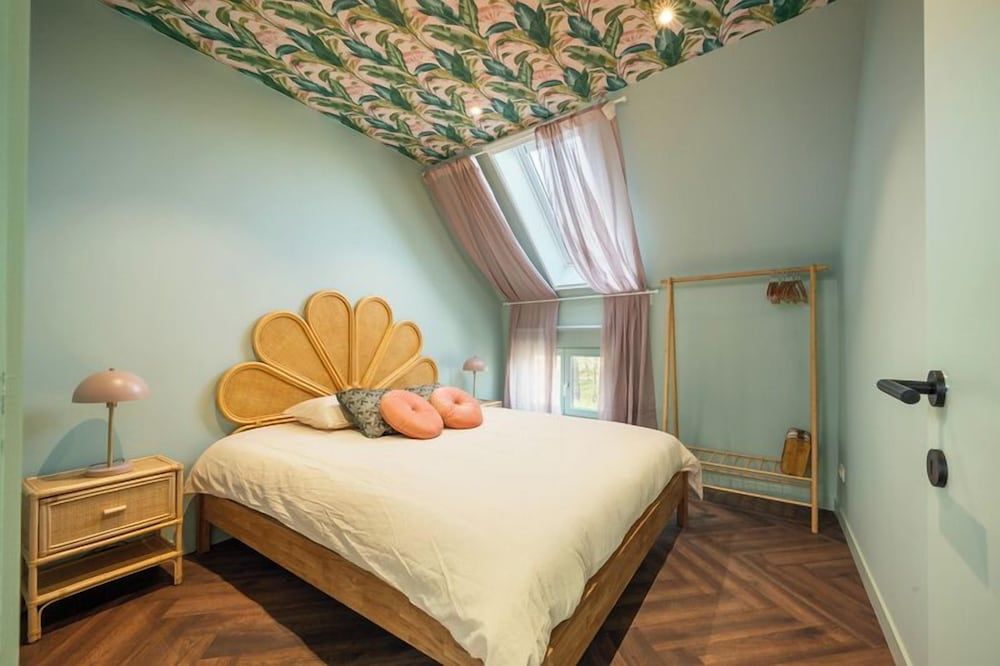 The Music Suites Comfort Quadruple Room, City View 16