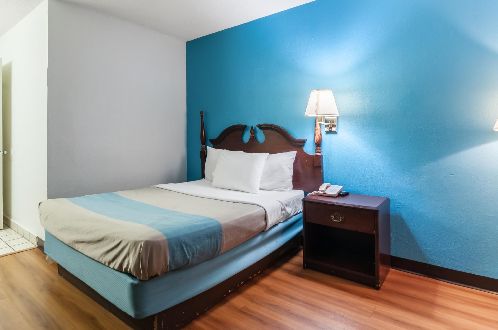 1 King Bed | Suite, Nsmk, Hot Tub, Sofa-Bed