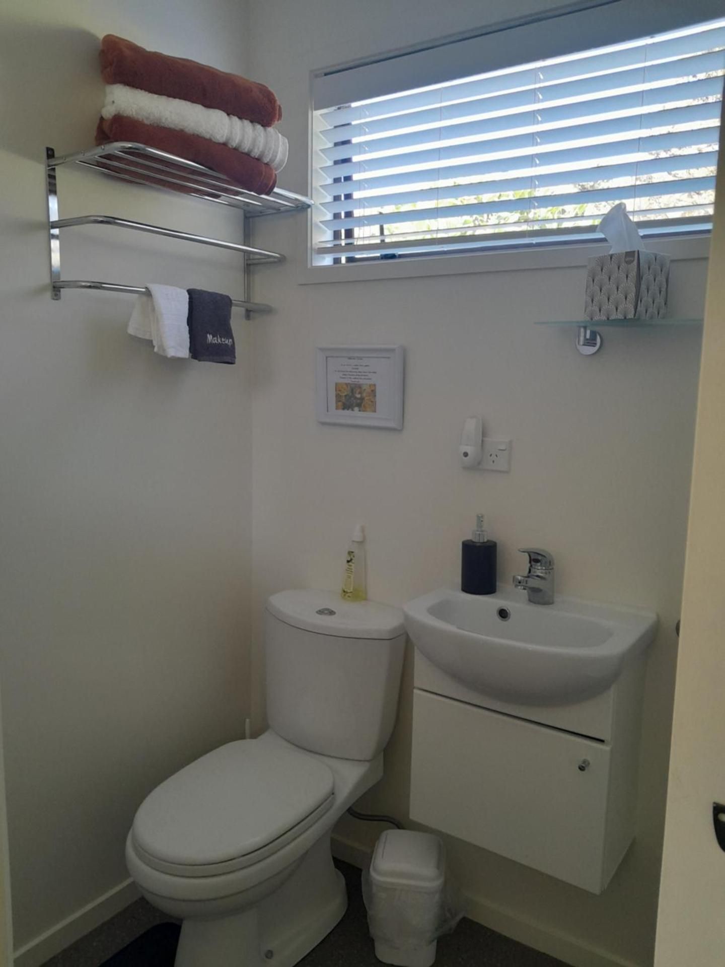 Kuaotunu's Peebles Cottage Double Room 3