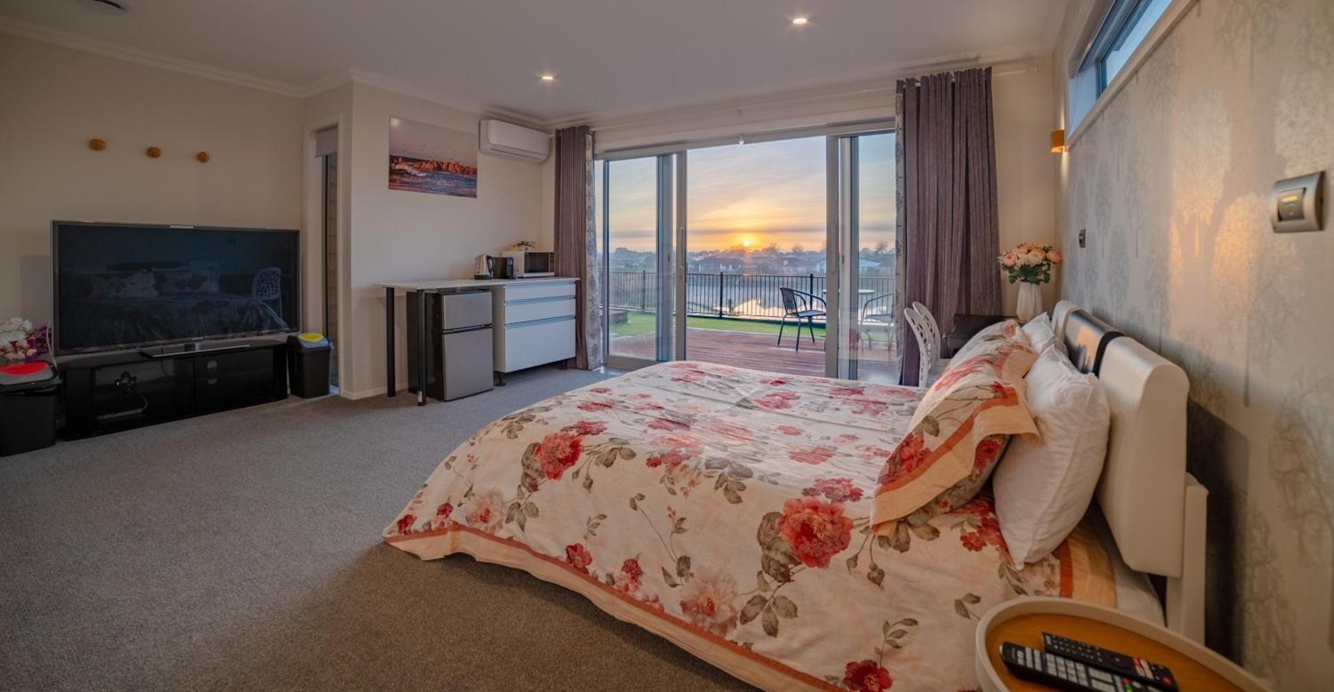 Double Room with Lake View