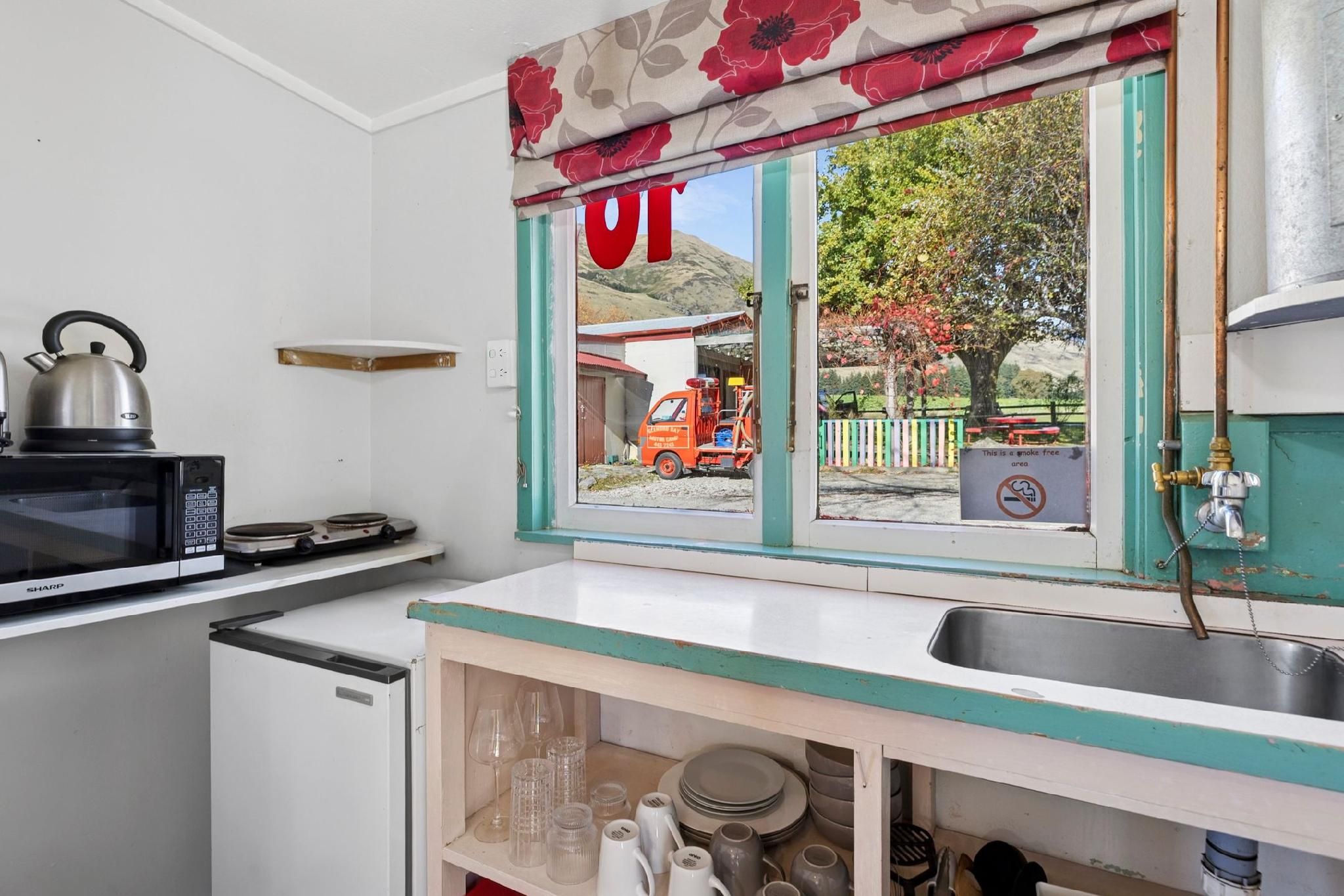 Economy Cabin - No Ensuite