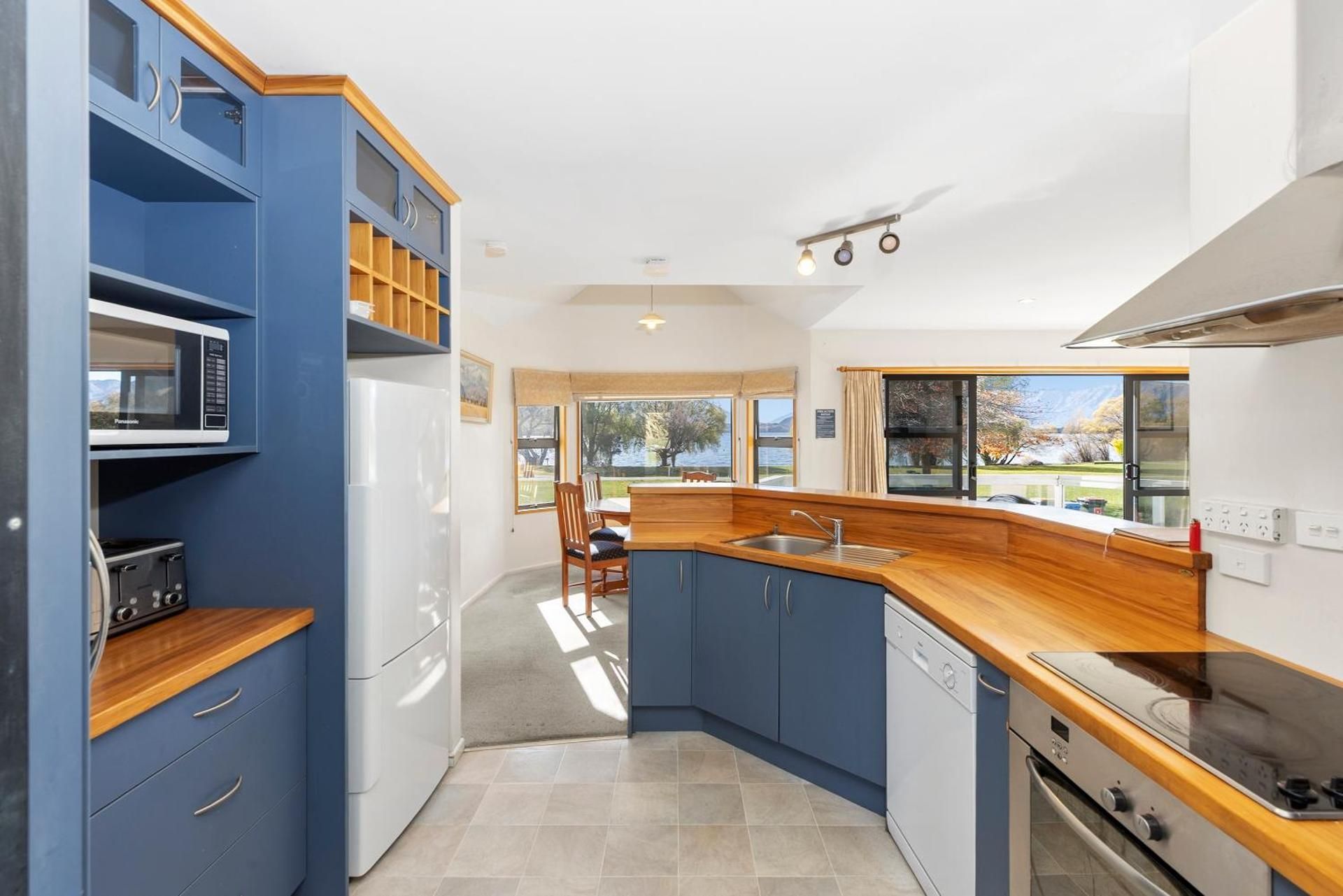 Superior Lake View Three-Bedroom House