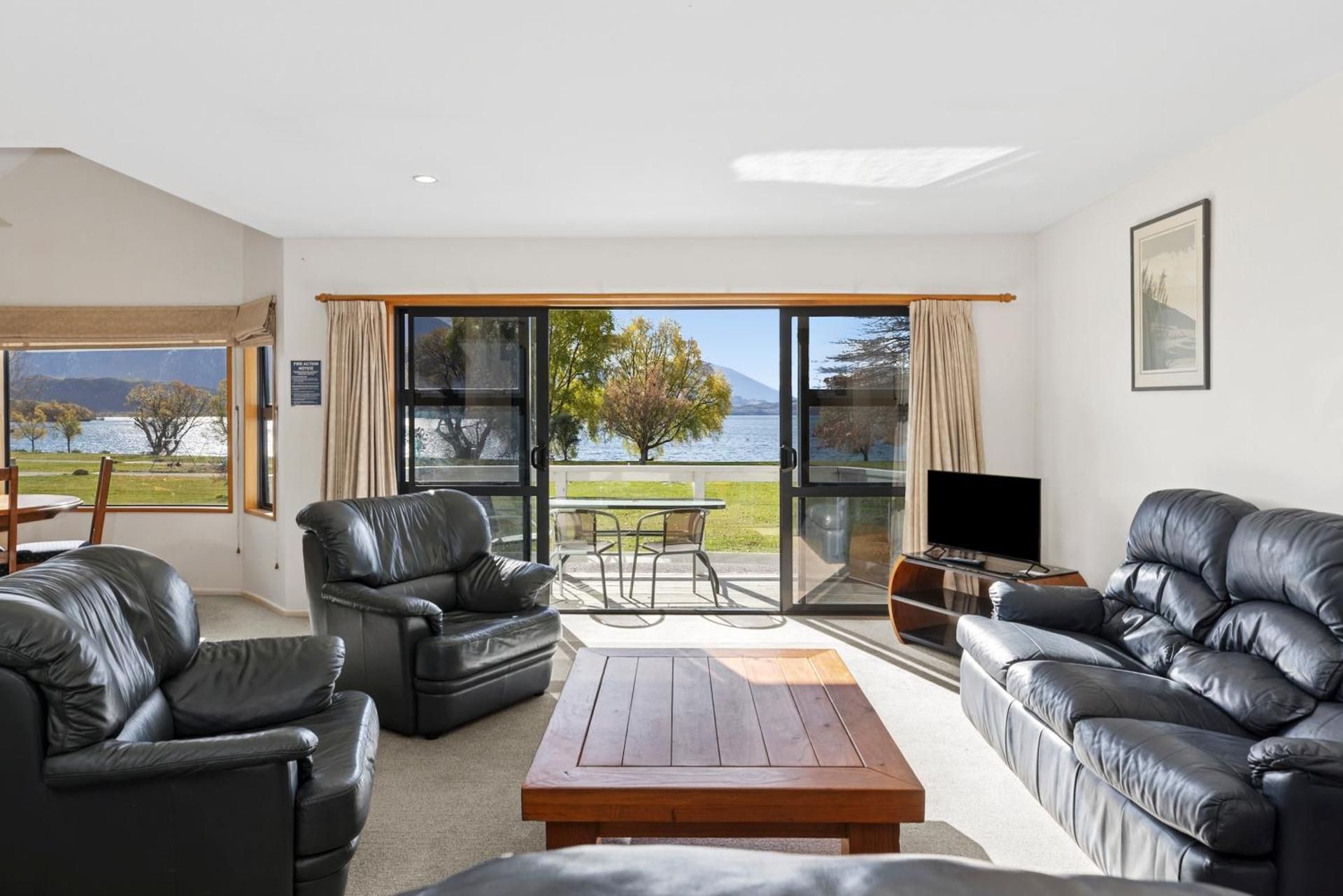 Superior Lake View Three-Bedroom House