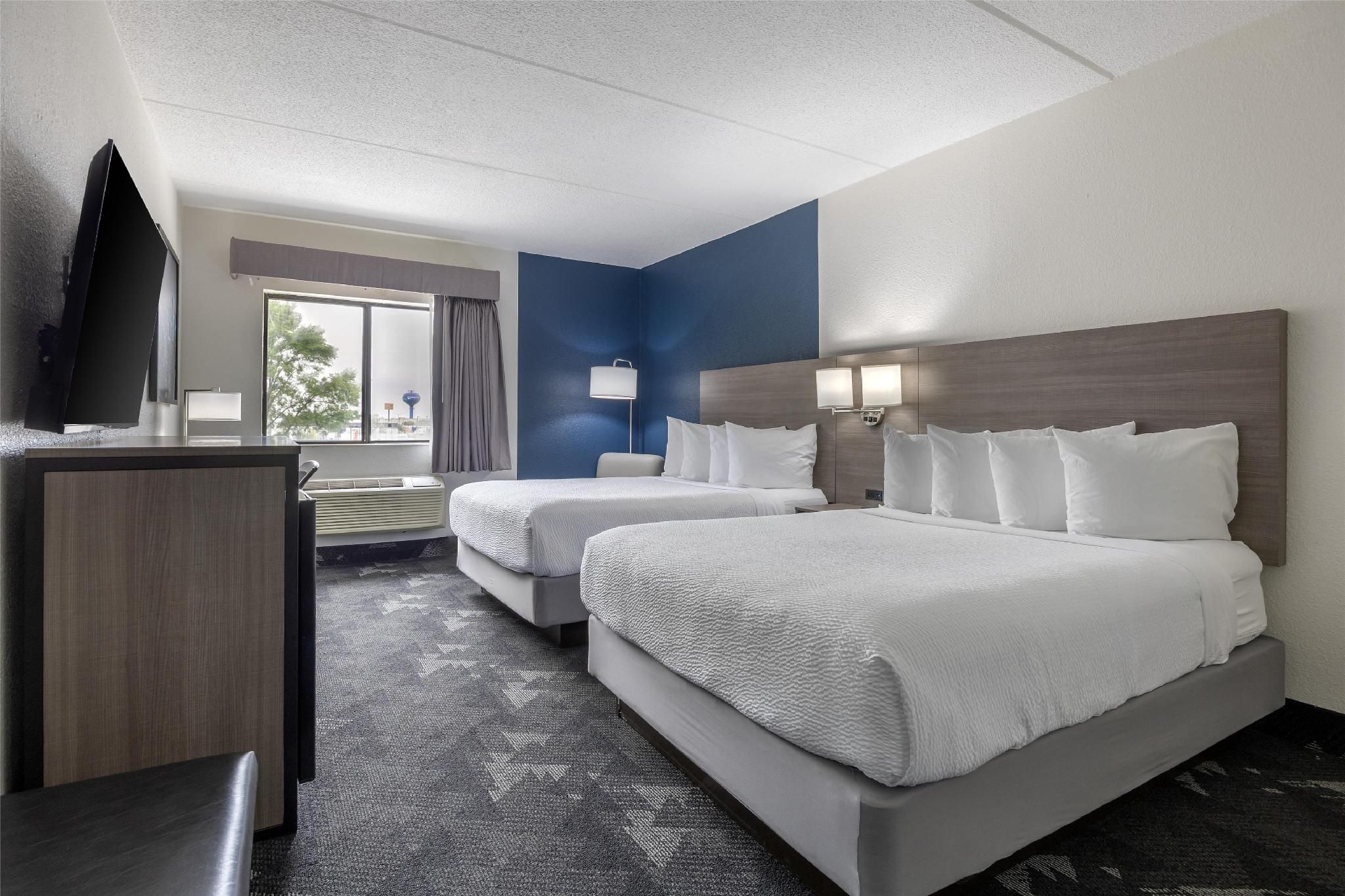 2 queen beds, nonsmoking