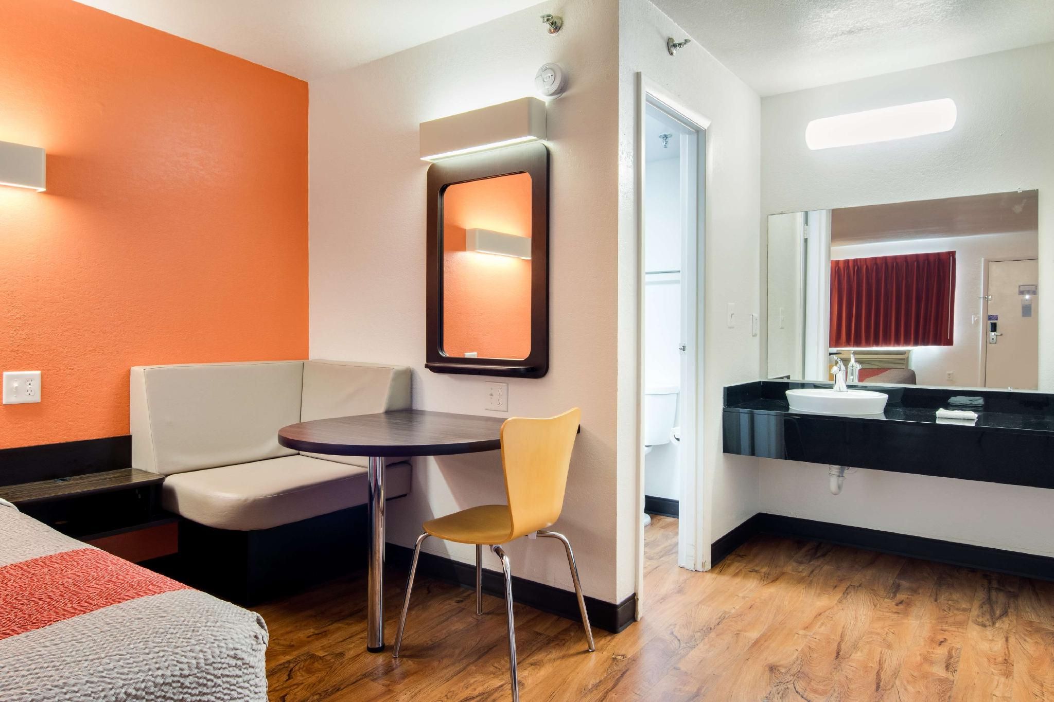 Motel6 Bremen, GA 2 Full Beds | Smoking, Micfridge 2