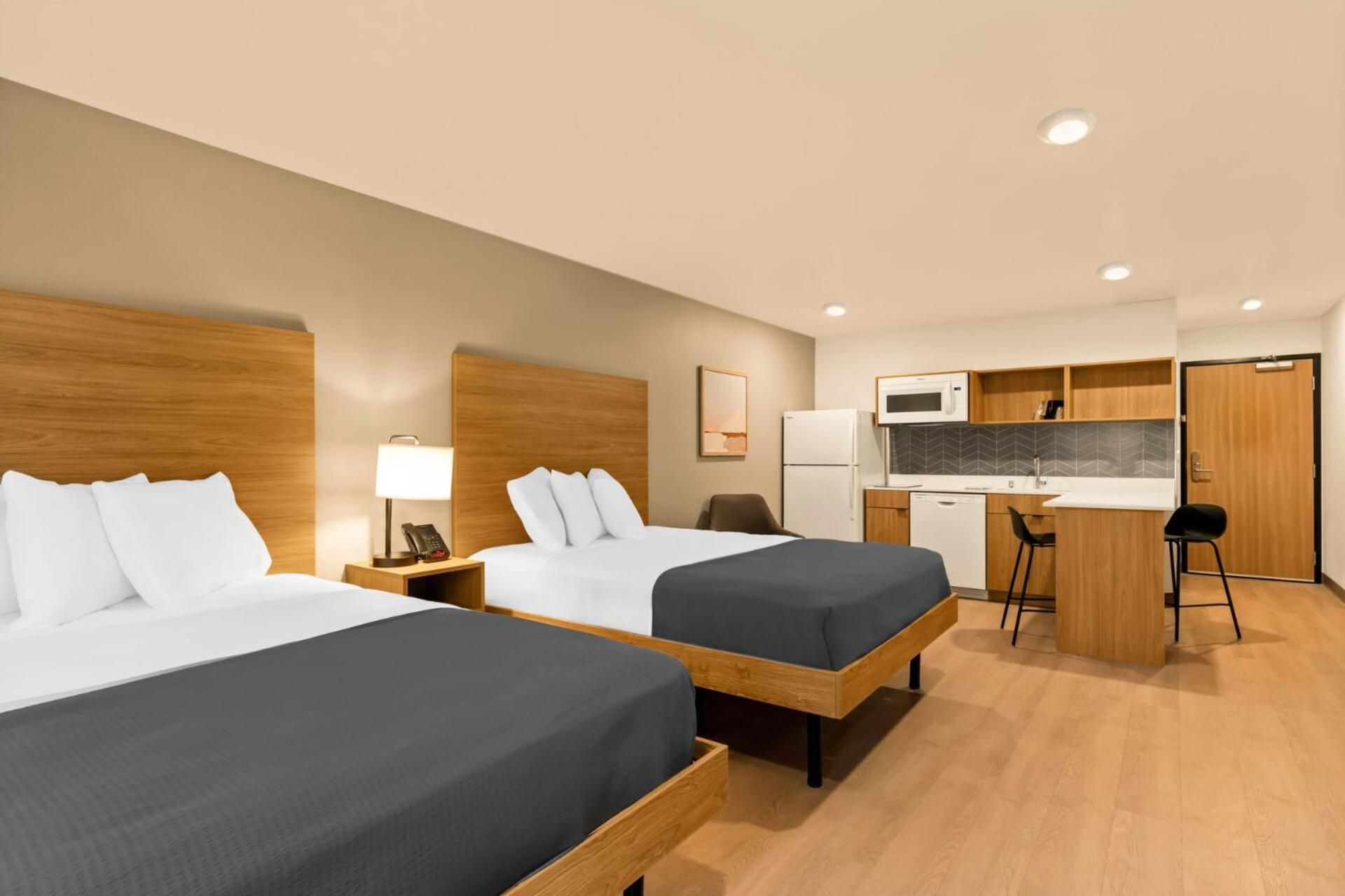 Queen Suite