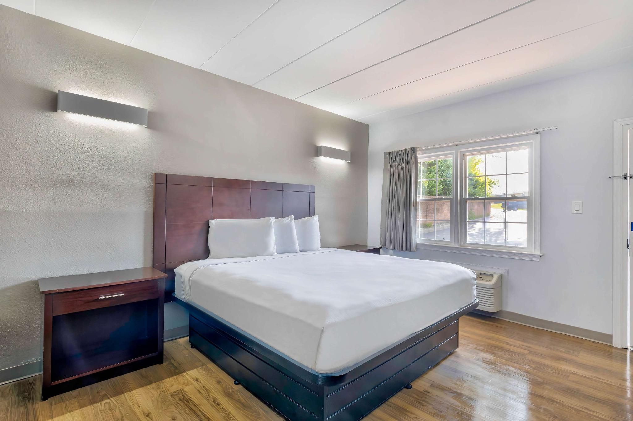 1 Full Bed | Suite, Non-Smoking, Sofa-Bed