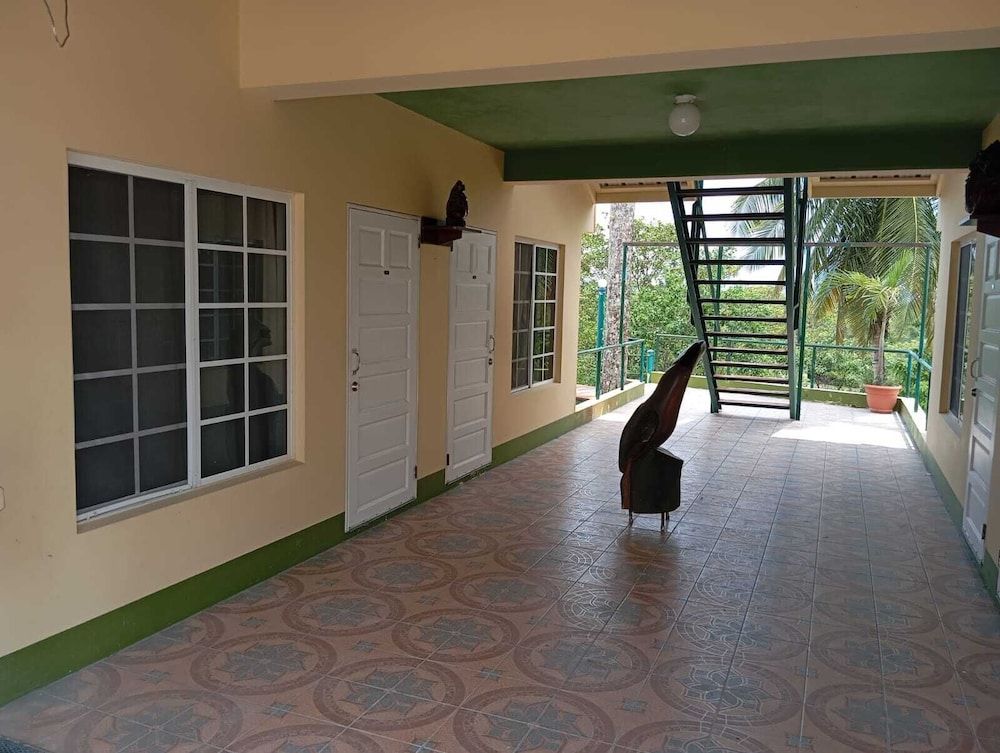 Hill Garden Resort Hotel Deluxe Room 4