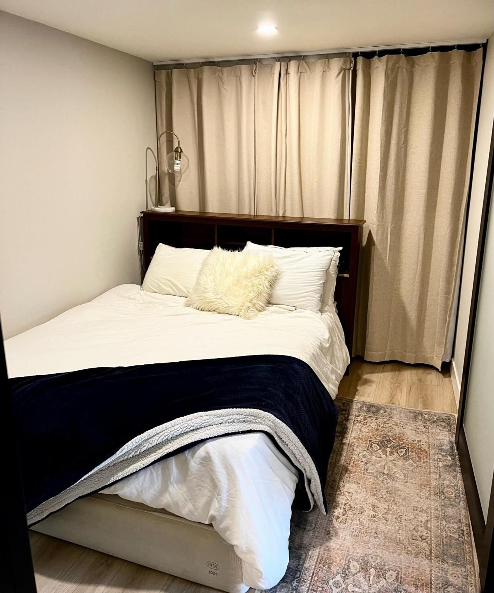 Deluxe Queen Studio 