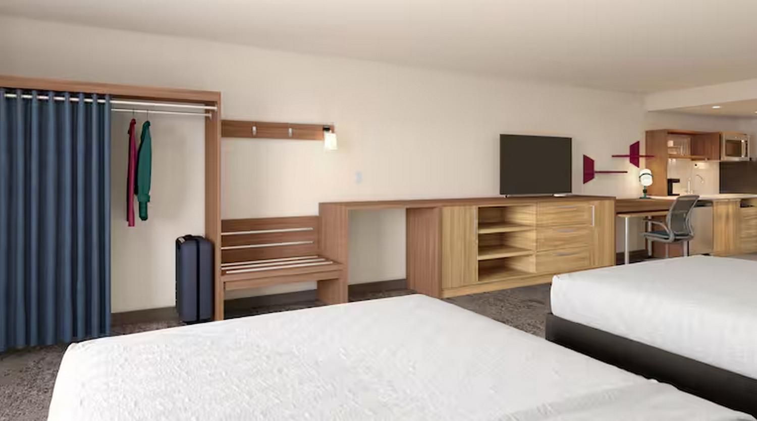 1 King Bed Studio Suite