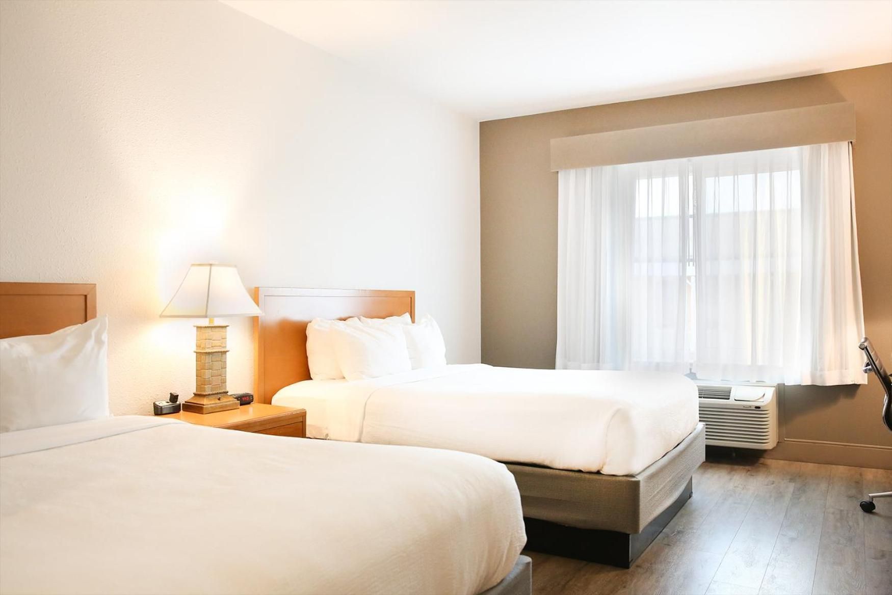 Queen Room with Two Queen Beds - Non Smoking