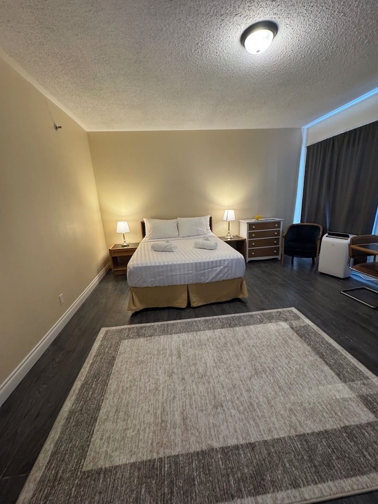 Kenricia Hotel Standard Room, Partial Lake View 2