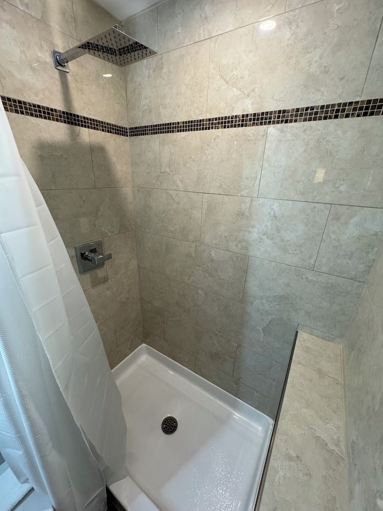 Kenricia Hotel Superior Room, 2 Queen Beds 6