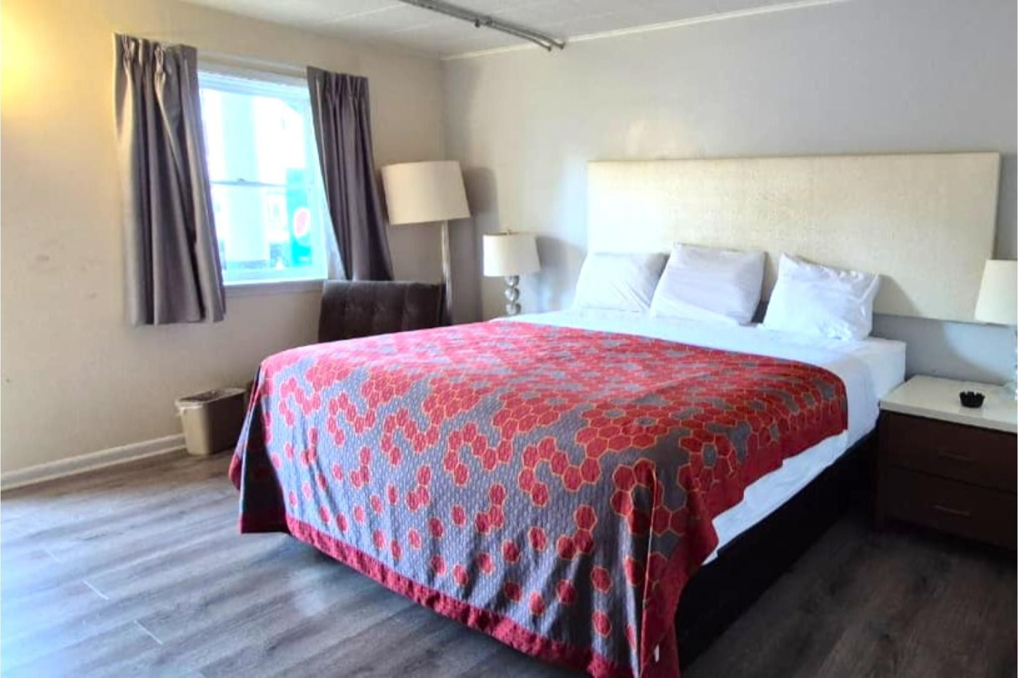 King Bed Non-Smoking