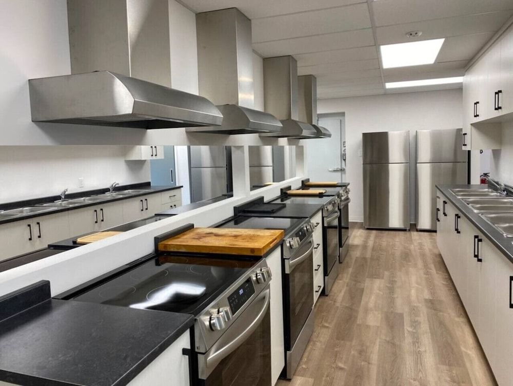 Auberge de la Traverse Classic Room 6