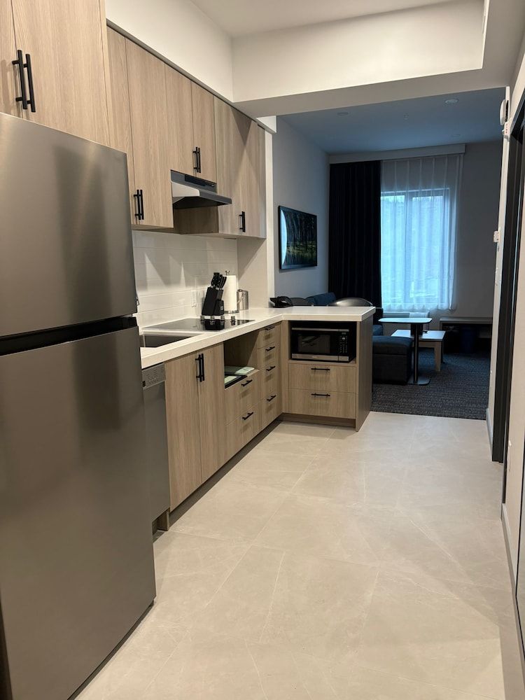 La Quinta Inn & Suites By Wyndham Kelowna Bc Suite, 1 Bedroom, Non Smoking 6