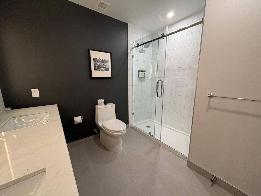 La Quinta Inn & Suites By Wyndham Kelowna Bc Suite, 1 Bedroom, Non Smoking 8