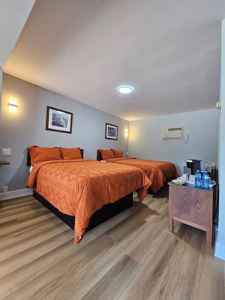 Arrowhead Inn by Baaman's Exclusive Double Room, 2 Double Beds 3