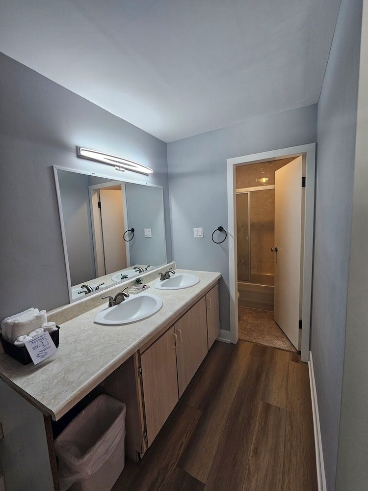 Arrowhead Inn by Baaman's Exclusive Double Room, 2 Double Beds 14