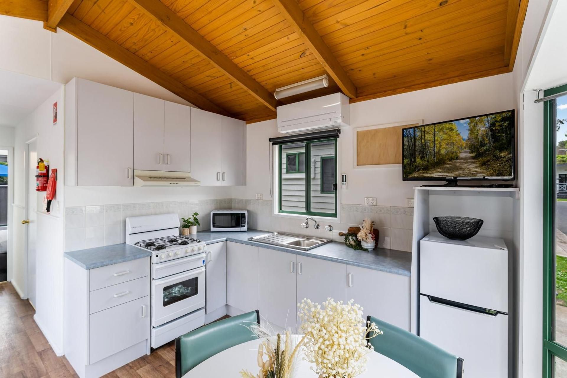 Budget Cabin 2BR