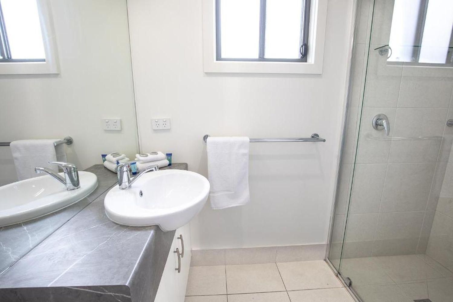 Geelong Holiday Park Superior Two Bedroom Villa 3