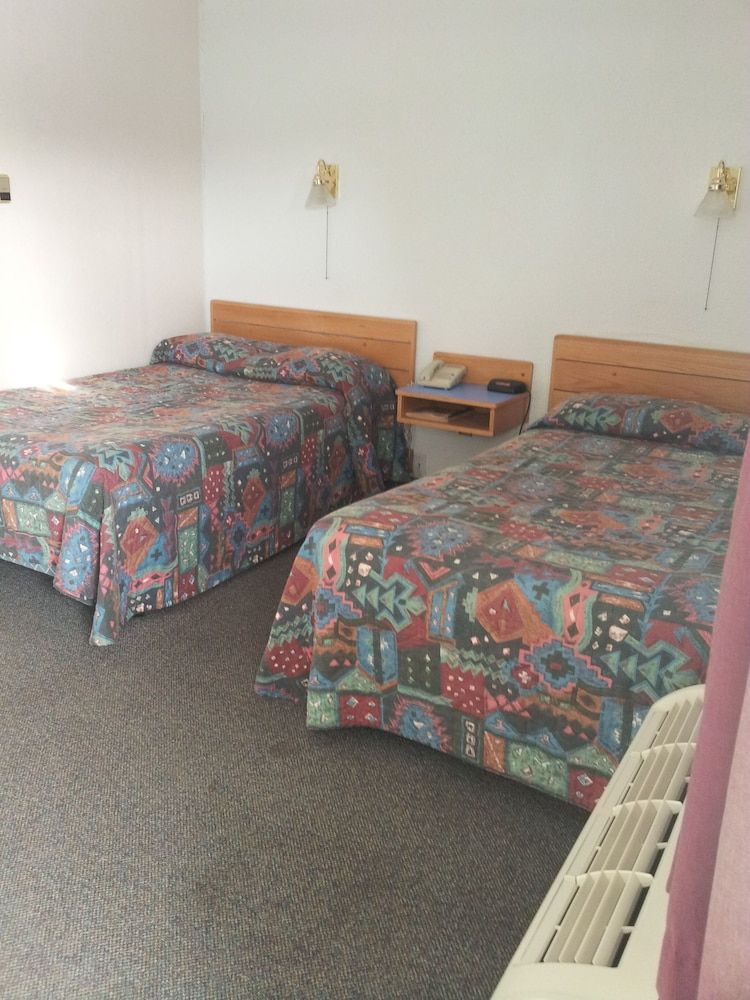 Westwind Motel Basic Double Room 2