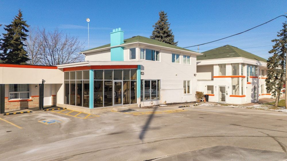 Howard Johnson By Wyndham Brampton