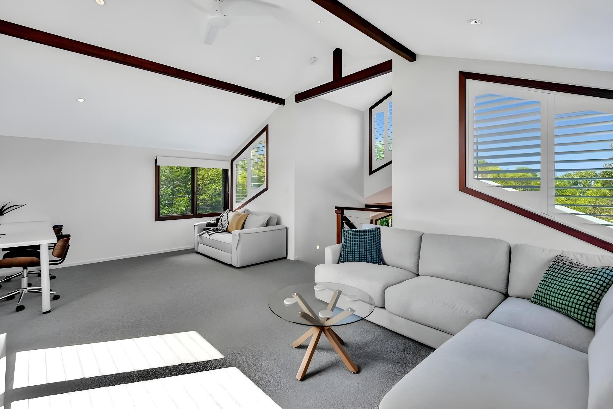 Two-Bedroom House with Jetted bathtub - Treetop Kookaburra