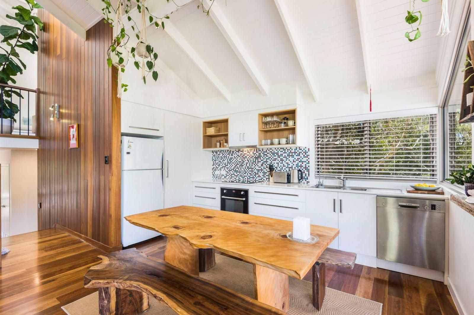 Oasis Apartments and Treetop Houses Two-Bedroom House - Treetop (Sea Eagle) 2