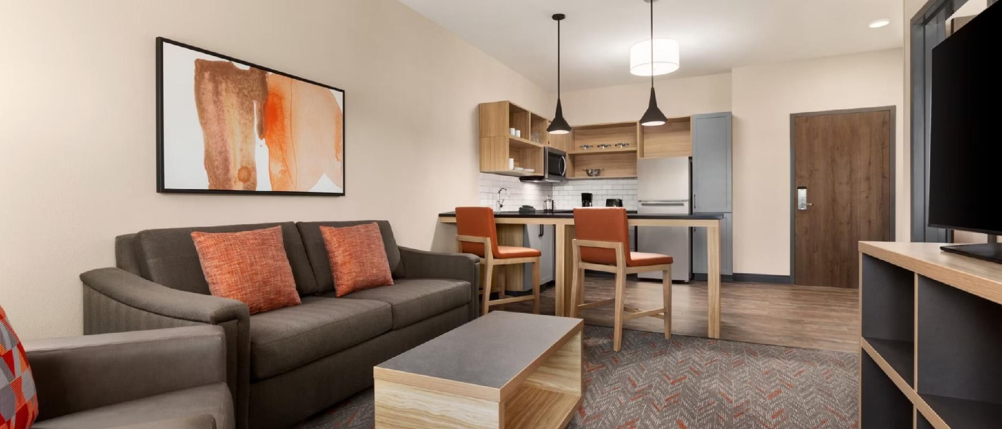 1 King Studio Suite Mountain View Pet Friendly