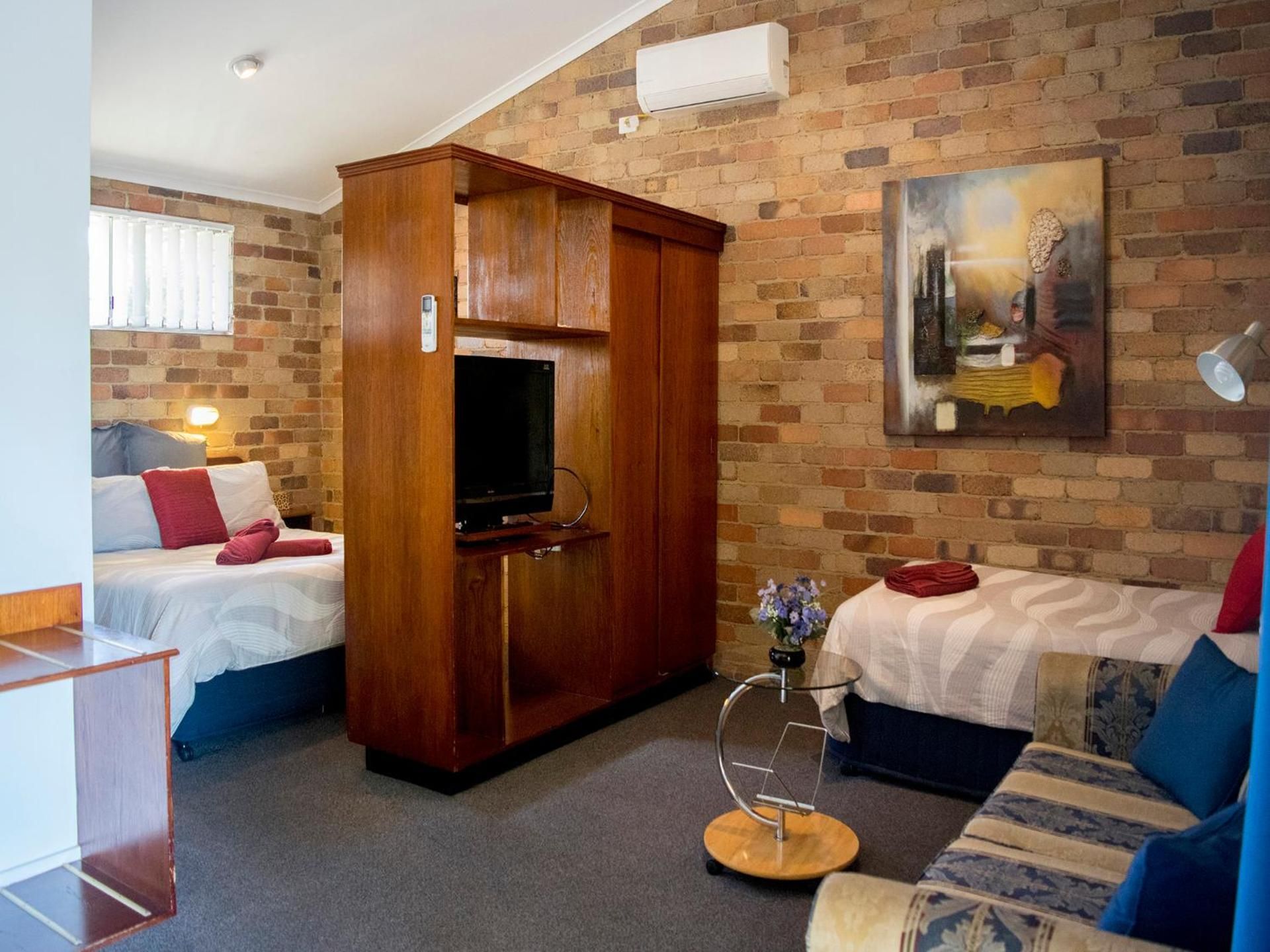 Executive Suite with Spa Bath