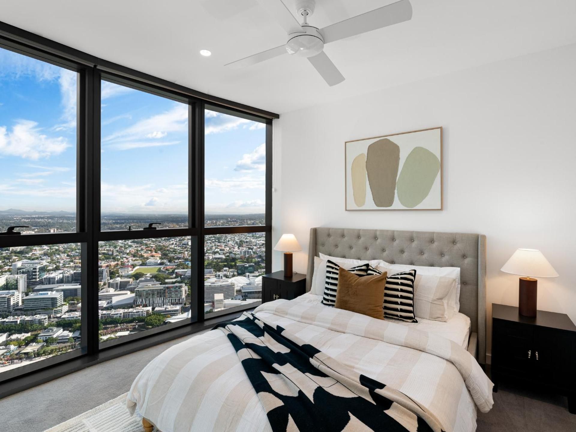 Superior Apartment with City View