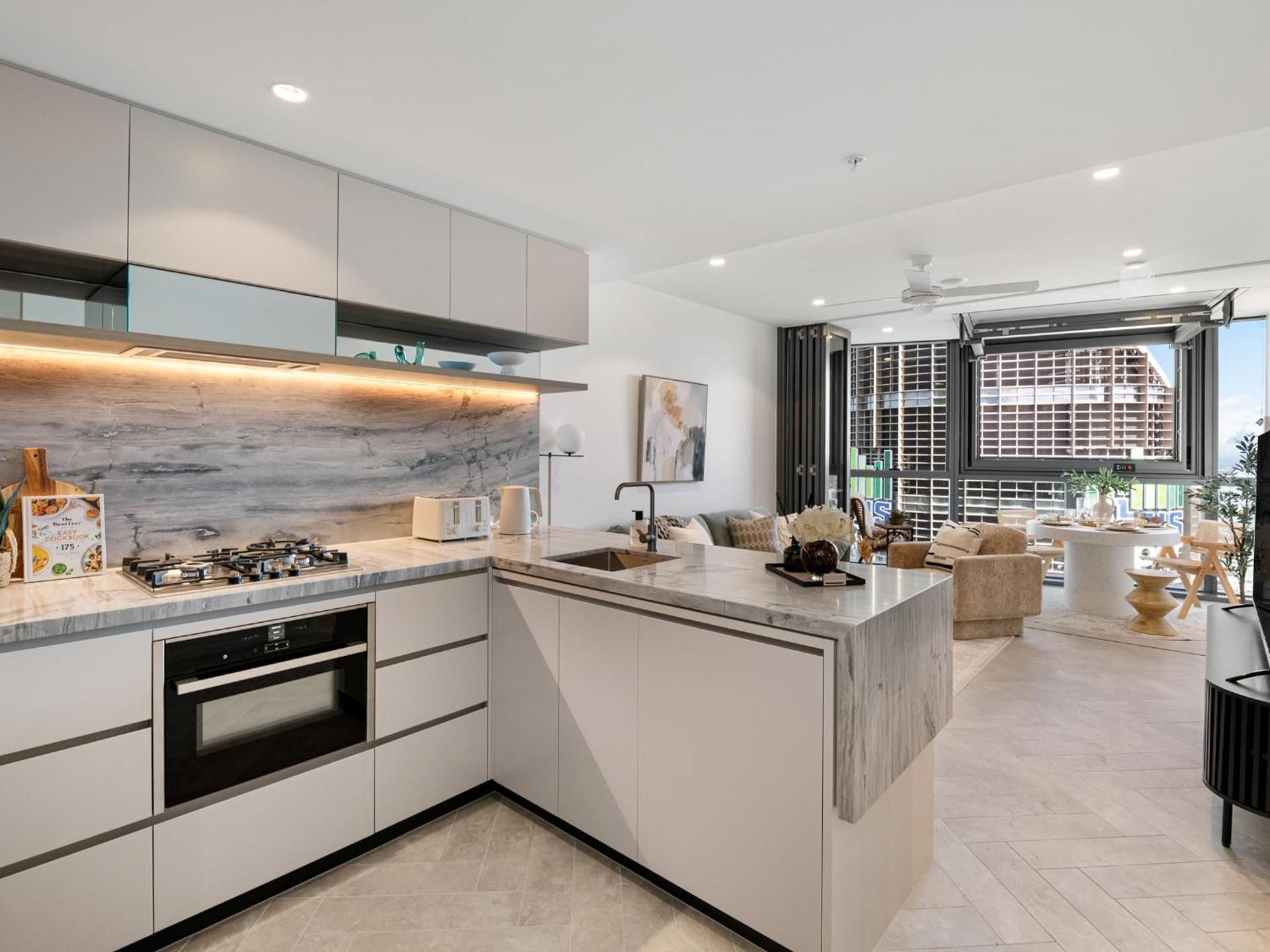 Superior Apartment with City View