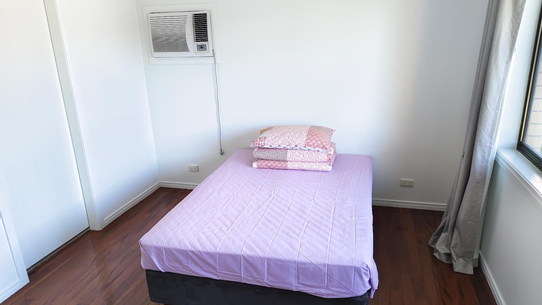 Room 406
