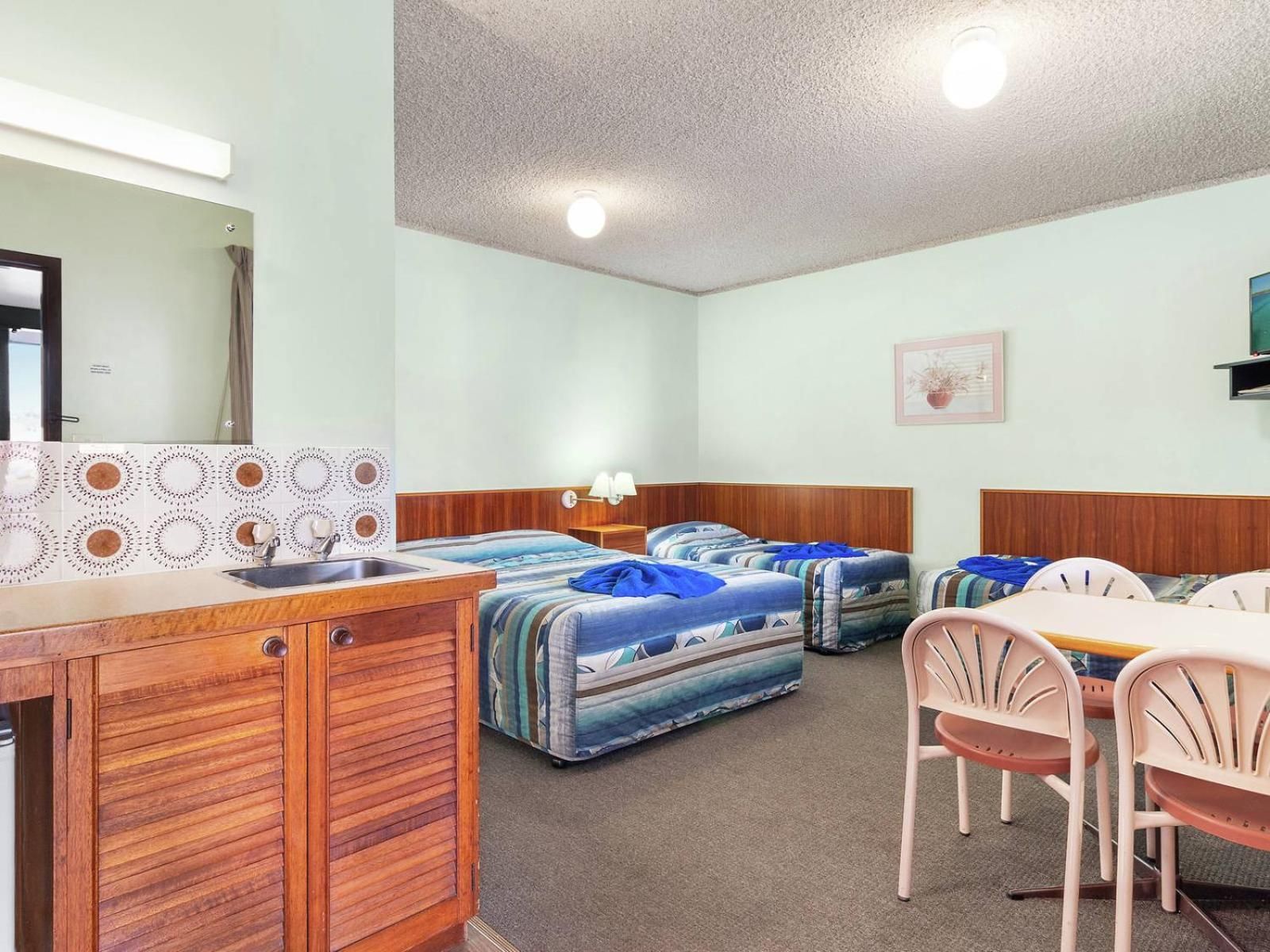 Basic Triple Room