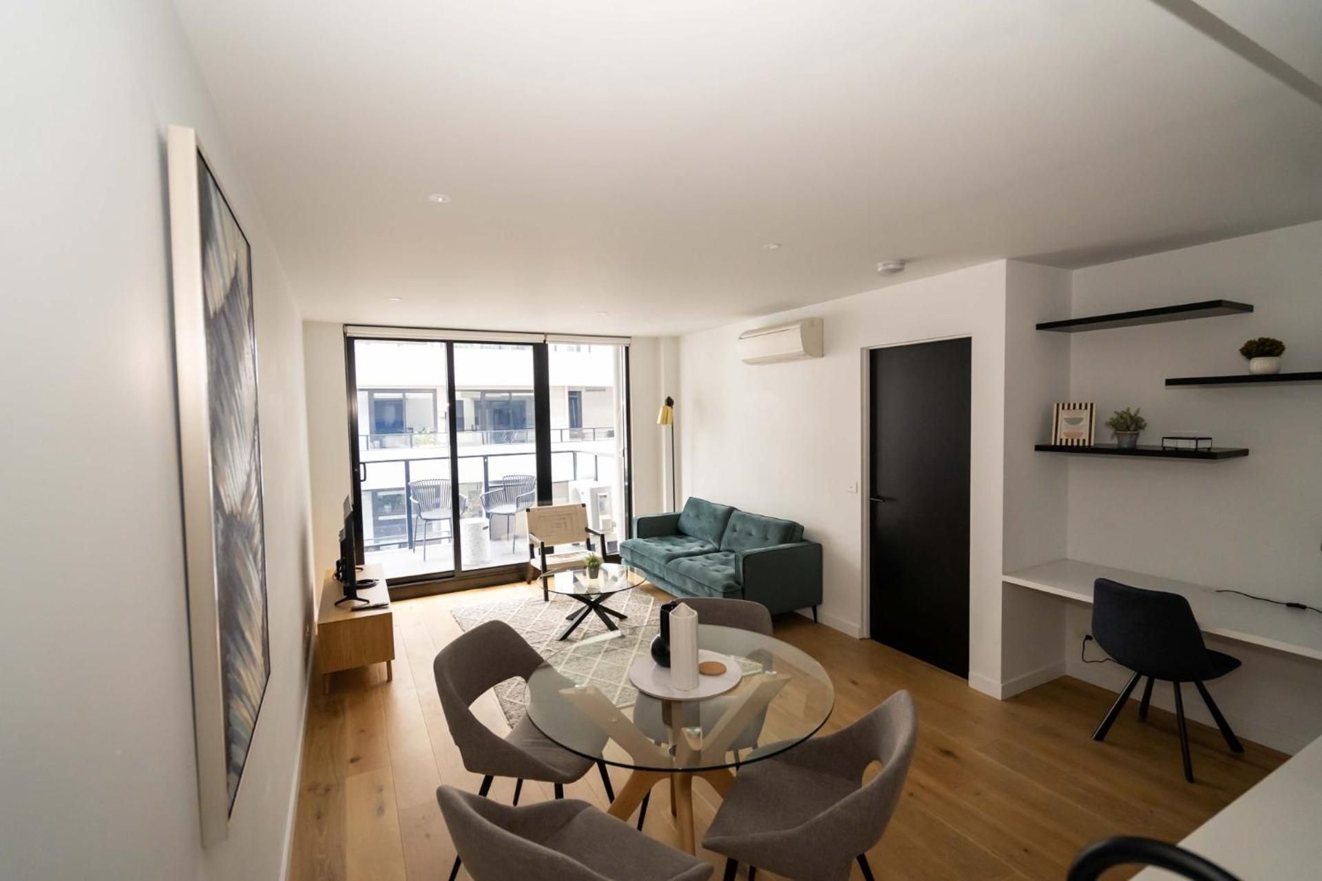 Apartment with Balcony