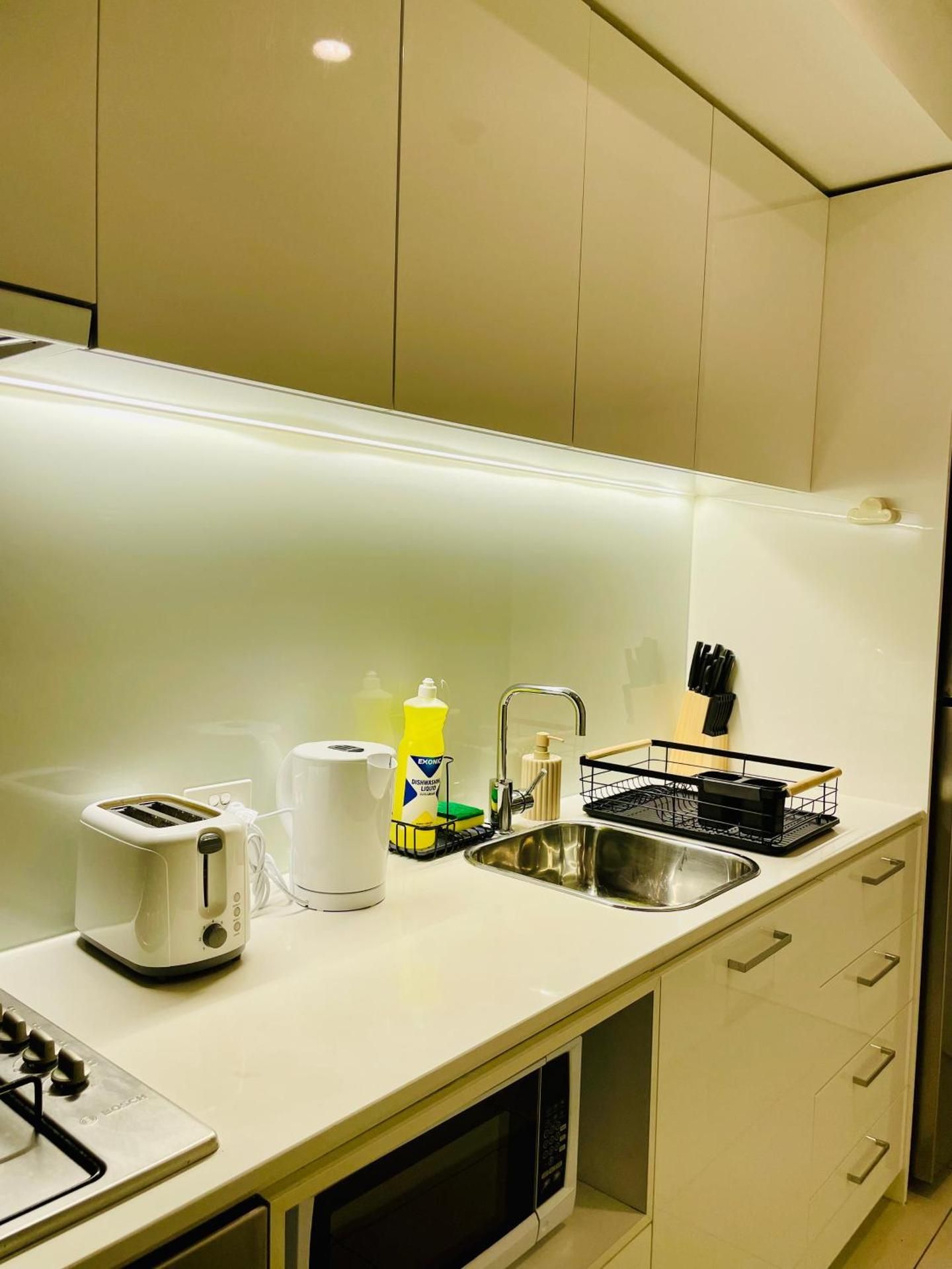 Studio Apartment with One Double Bed