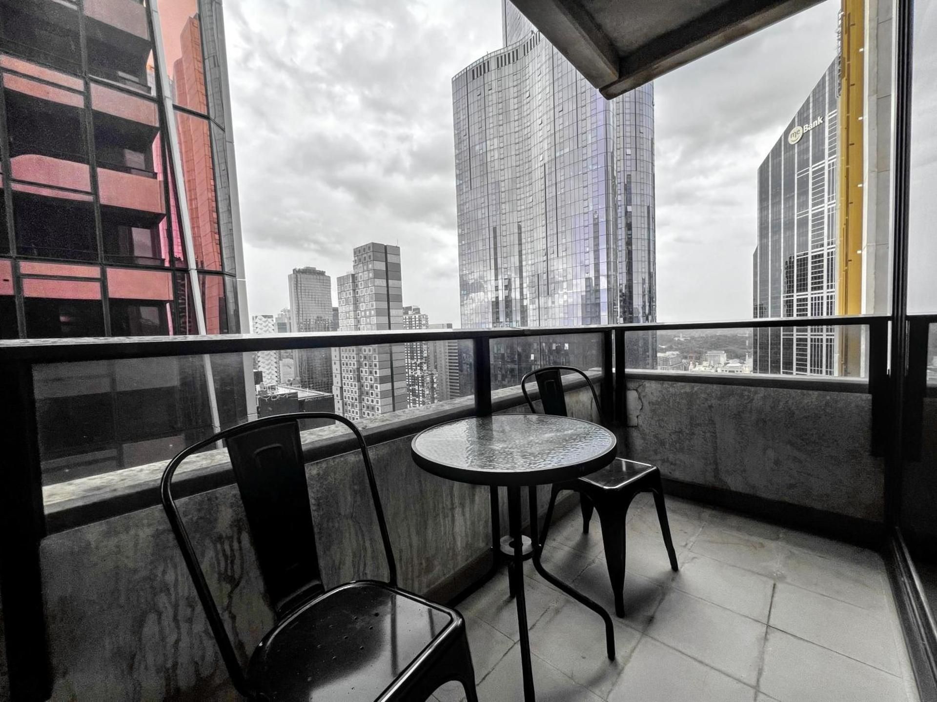 Apartment with City View