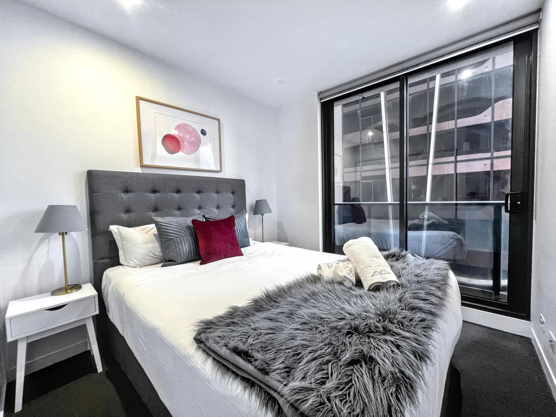 Apartment with City View