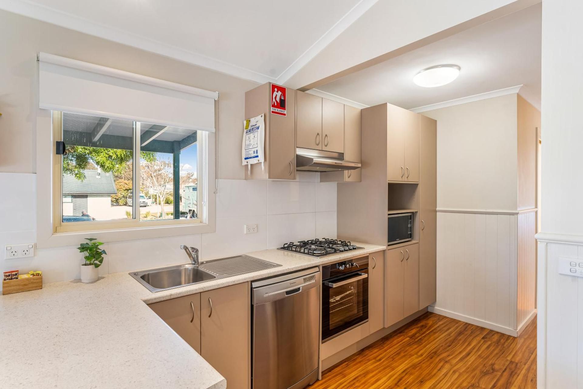 Gold 3 Bedroom 6 Berth