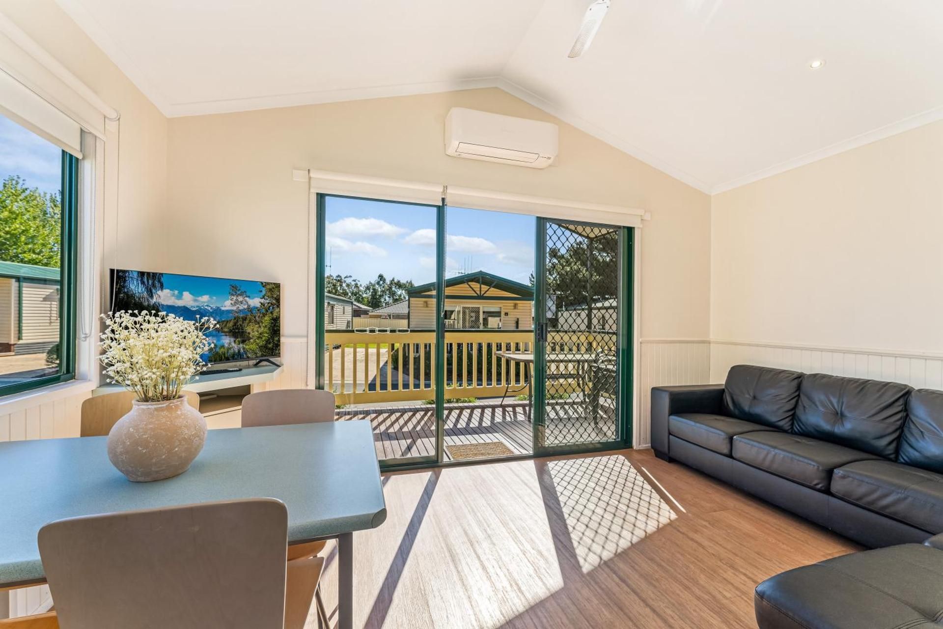 Bronze 2 Bedroom 6 Berth