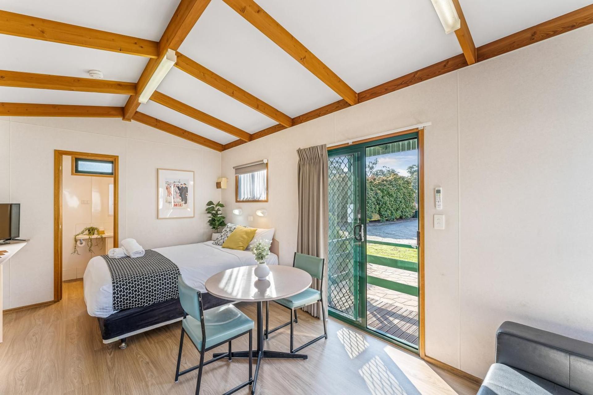 Studio Open Plan 2 Berth
