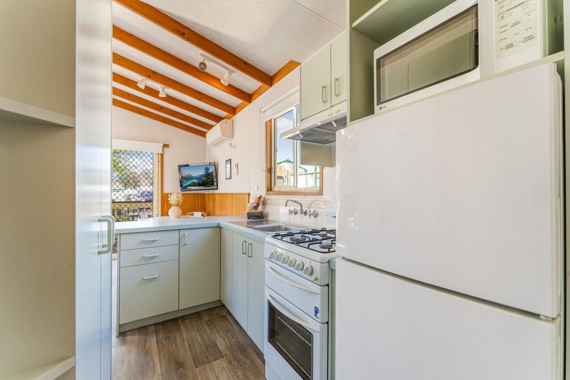Bronze 3 Bedroom 6 Berth