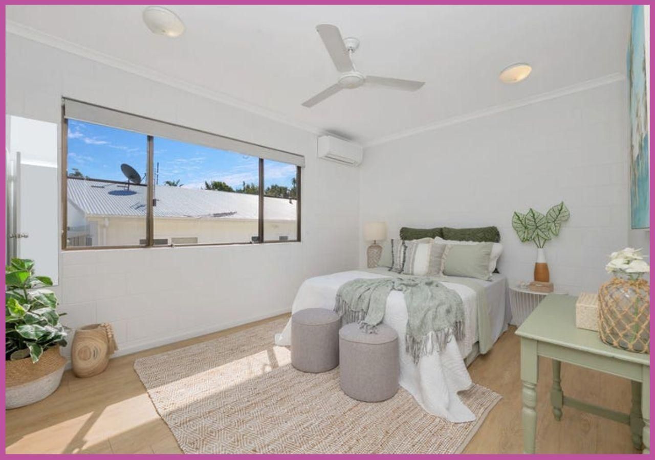 Walk to Strand sleeps 4 - 2 Bedroom 1.5 Bathroom - Central Location
