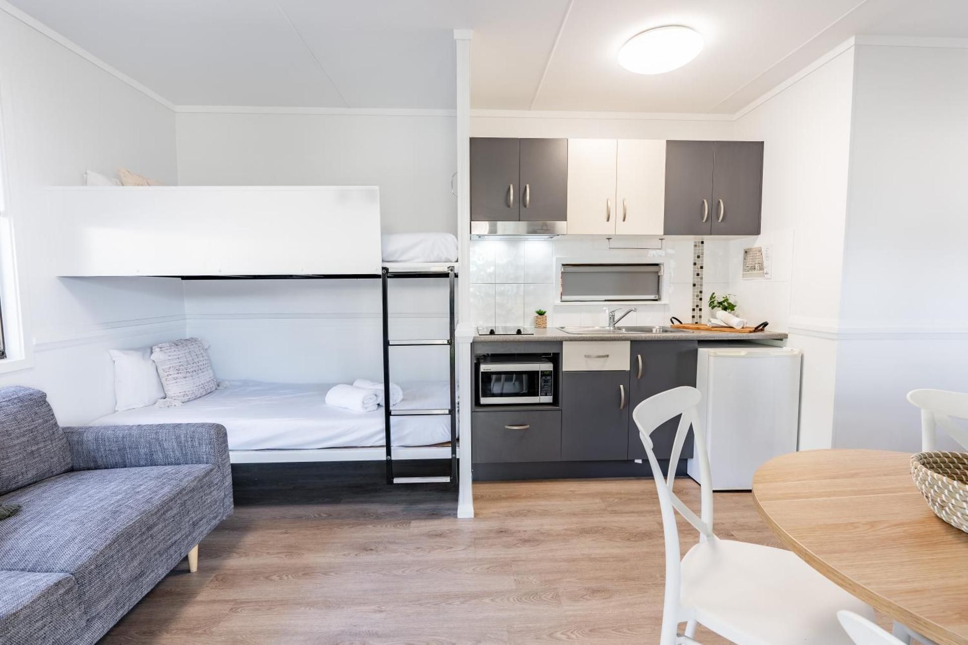 Ensuite Cabin Studio