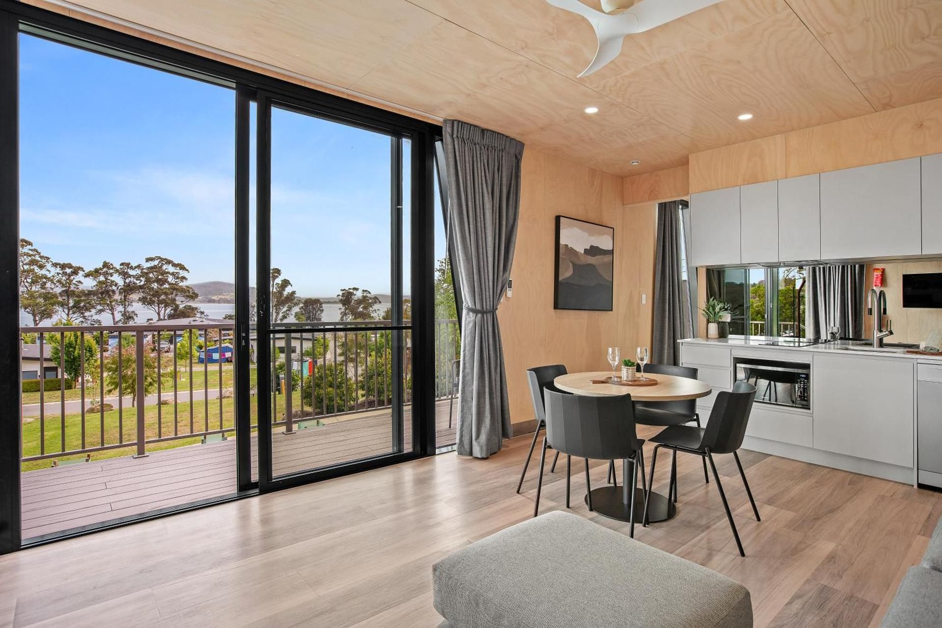 Deluxe Bay View Villa 1BR (Sleeps 2)