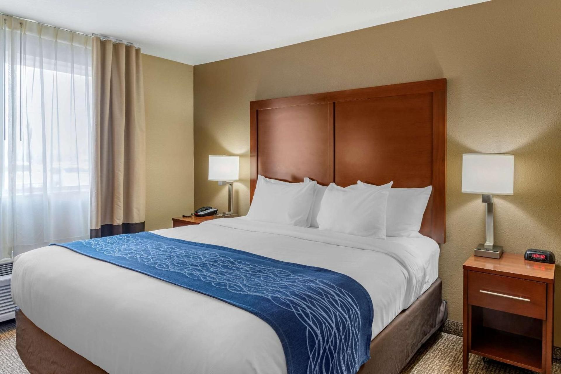 King Room - Accessible/Non-Smoking