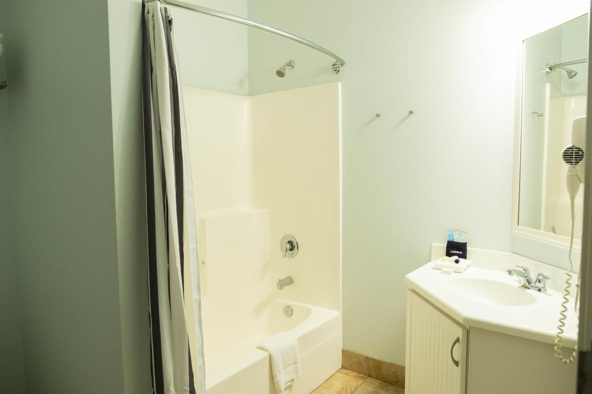 King Room with Lake View